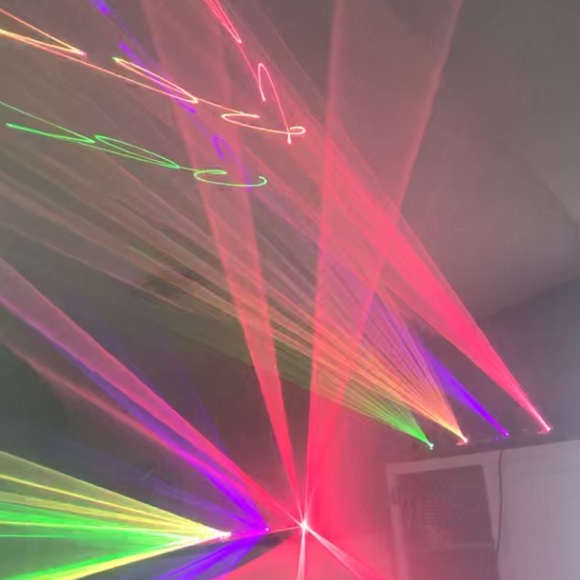 Meet your Posher, Forrest - Picture 1 of 1